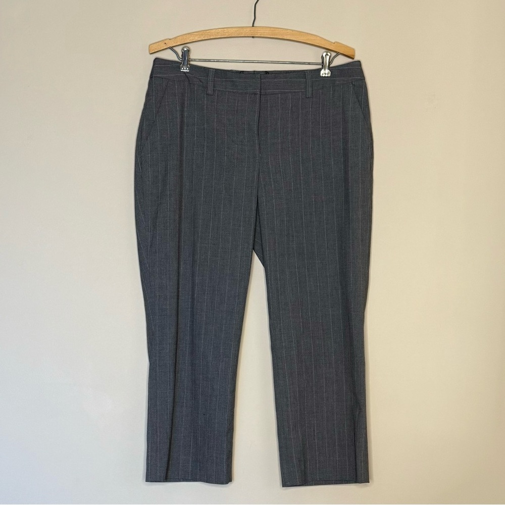 H&M Grey Pinstripe Capris